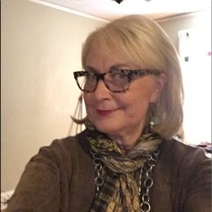 Meet your Posher, Joyce